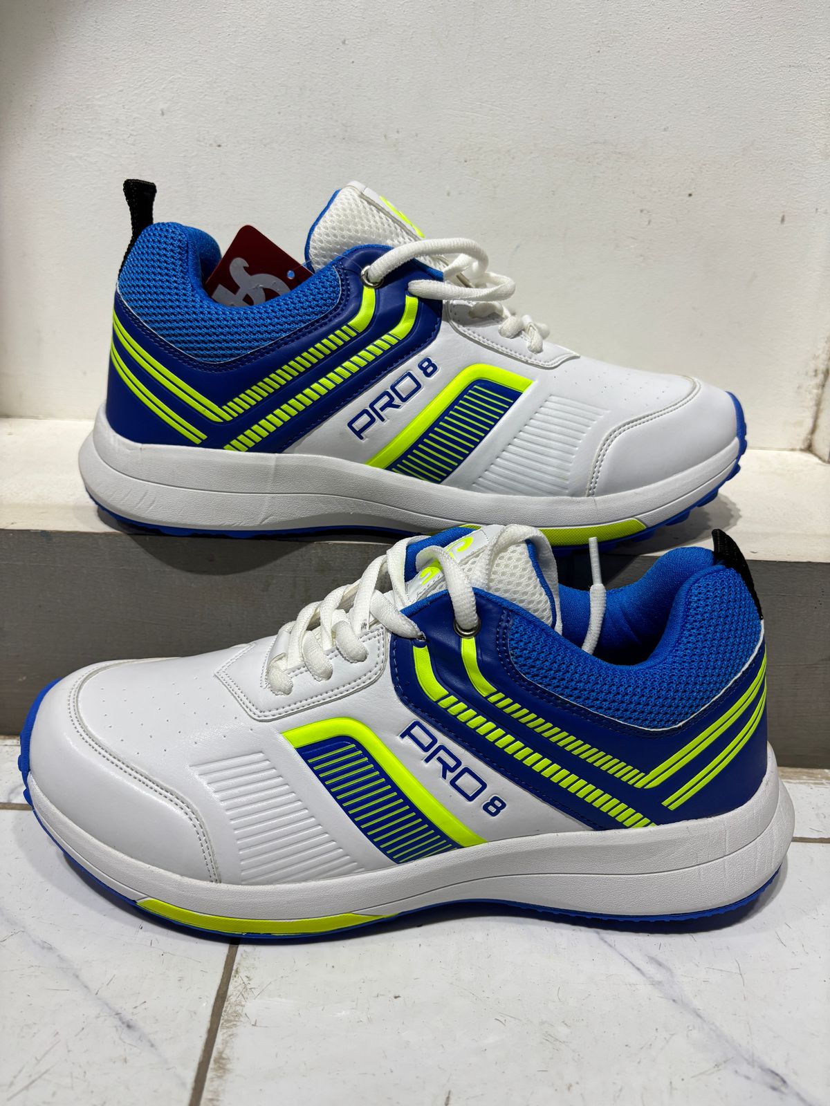 CA Pro 8 Cricket Shoes – Ultimate Comfort & Performance