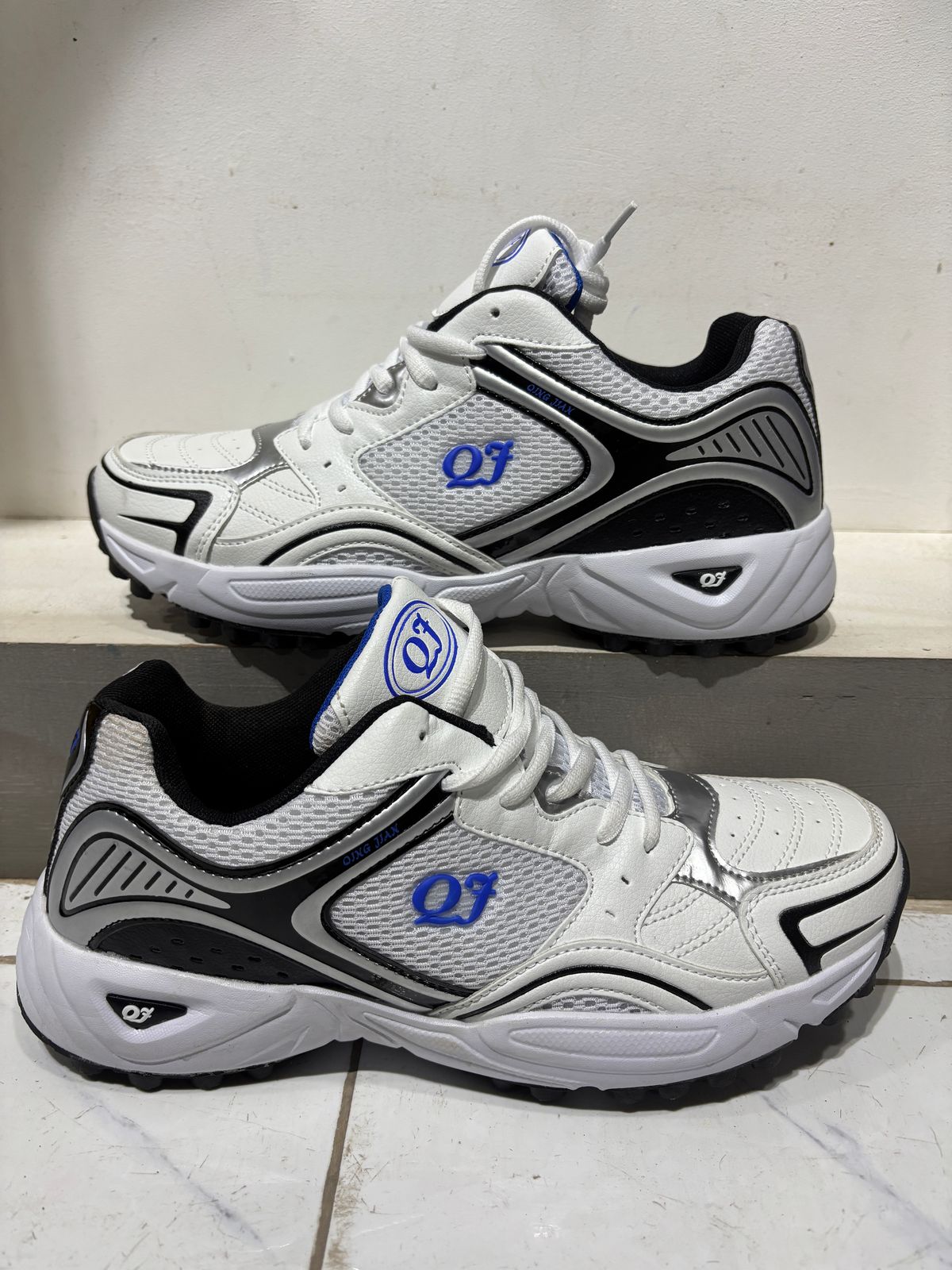 QJ Cricket Shoes – High-Performance Sports Footwear